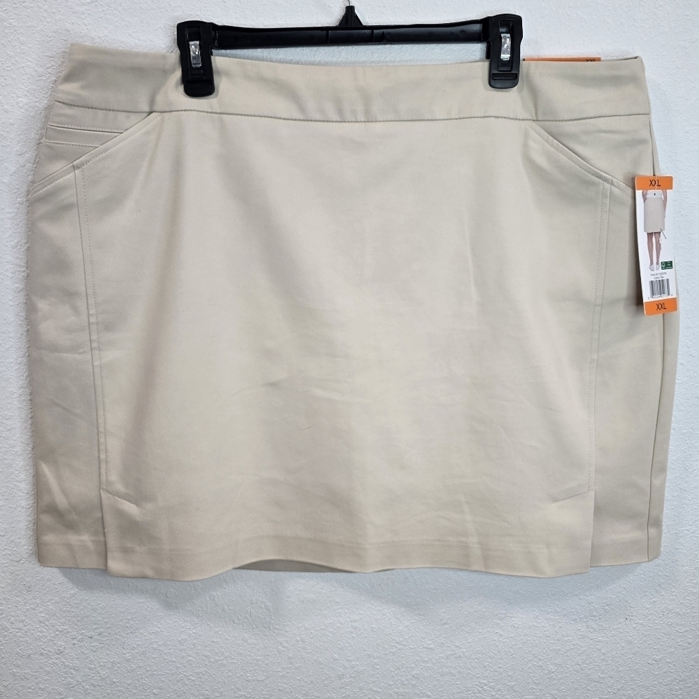 S.C& CO Beige Pull On Stretch Skort Size 2X NWT.